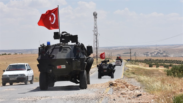 Turkish army begins patrols in Manbij

