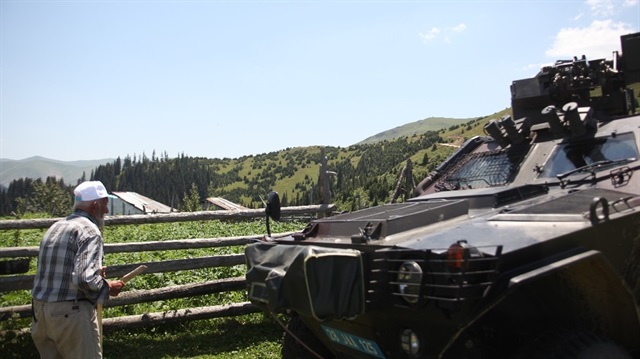 Yayla sakini Bilal Kaplan yetkililere seslendi. Kaplan "Bizi bu sıkıntıdan kurtarmalarını istiyoruz. Terörün bitmesini istiyoruz" dedi.