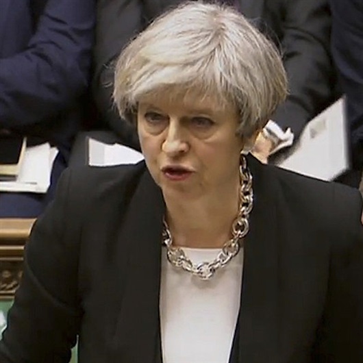 Theresa May’in konuşmasını kahkahalarla kestiler