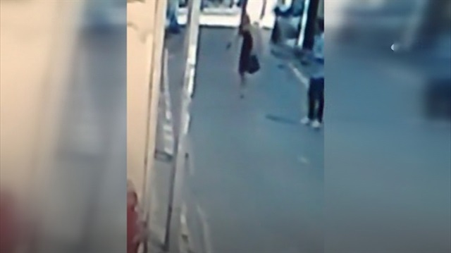 Karadenizli kadına laf atan adam doğduğuna pişman oldu!