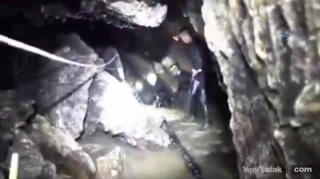 Heartstopping footage emerges of schoolboys' rescue from Thai cave