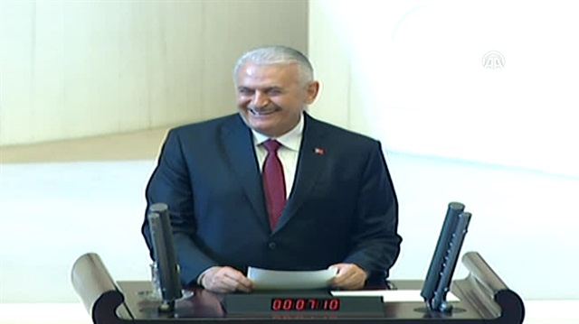 Binali Yıldırım milletvekillerini kahkahaya boğdu