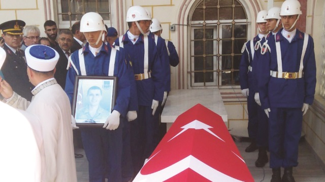 Jandarma Er Yasir Eryiğit İstanbul'da son yolculuğuna uğurlandı.