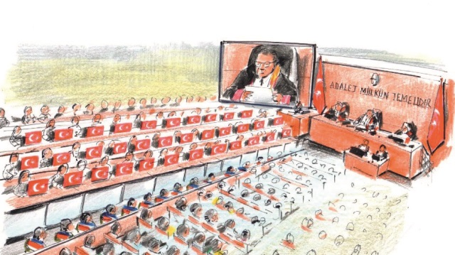 Müştekilerin bulunduğu bölümdeki masalara 34 şehidi temsilen 34 Türk bayrağı yerleştirildi.