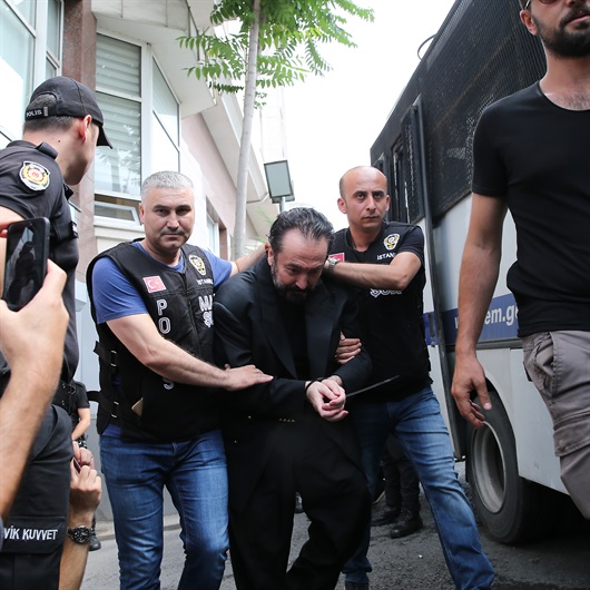 Adnan Oktar adliyeye sevk edildi