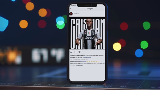 Ronaldo'nun Juventus transferi paylaşımı üç gün içinde dünyanın en çok beğeni alan fotoğrafları listesinde 4. sıraya ulaştı.