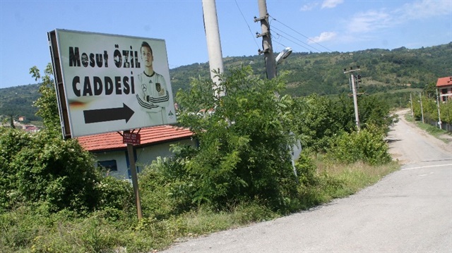 Mesut Özil'in adı Devrek'te bir caddeye verilmişti