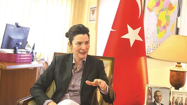 سفيرة تركيا لدى بريتوريا، أليف جوم أوغلو 