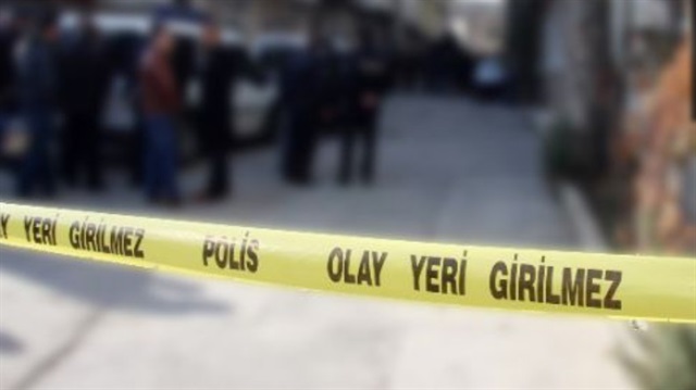 Olayın ardından bölgeye gelen polis ekipleri şahsı gözaltına aldı.