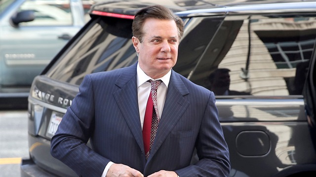FILE PHOTO: Former Trump campaign manager Paul Manafort arrives for arraignment on a third superseding indictment against him by Special Counsel Robert Mueller on charges of witness tampering, at U.S. District Court in Washington, U.S. June 15, 2018.