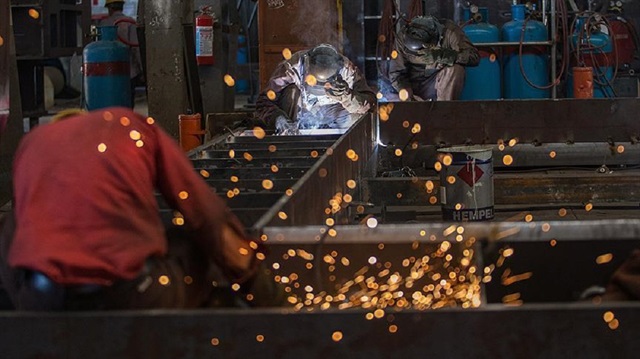 China's July PMI slows on US trade dispute, bad weather
