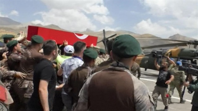 Özel harekatçı tekbir sesleri ile son yolculuğuna uğurlandı