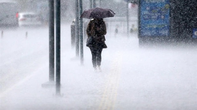 Meteorolojiden bazı illere kuvvetli yağış uyarısı yapıldı.