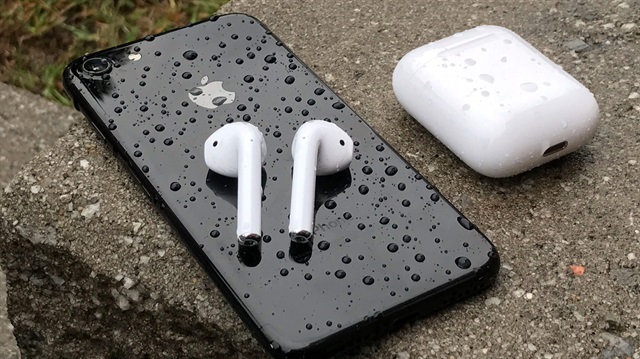 AirPods'a indirim geldi.