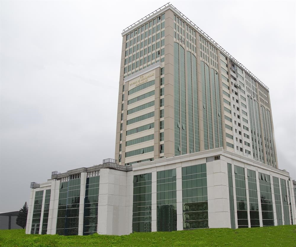 وزارة البيئة التي يشتغل فيها 4 آلاف شخص، ثاني مكان يُطبق فيه المشروع بعد المجمع الرئاسي