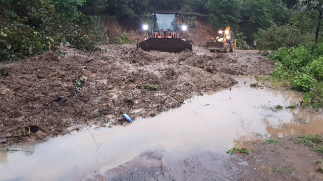 Tarım ve Orman Bakanı Bekir Pakdemirli Ordu'daki selde 700 ton fındığın zarar gördüğünü açıkladı.