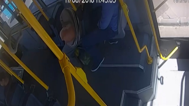 Özel halk otobüsündeki ölüm anı araç içi kamerasında