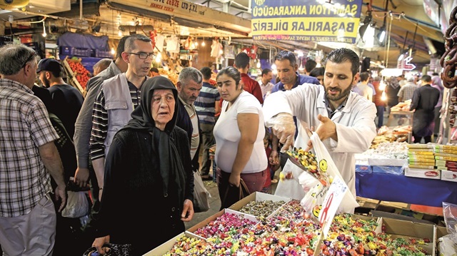 Bayram alışverişlerinin olmazsa olmazı olan şekerleri şekerciden alın.