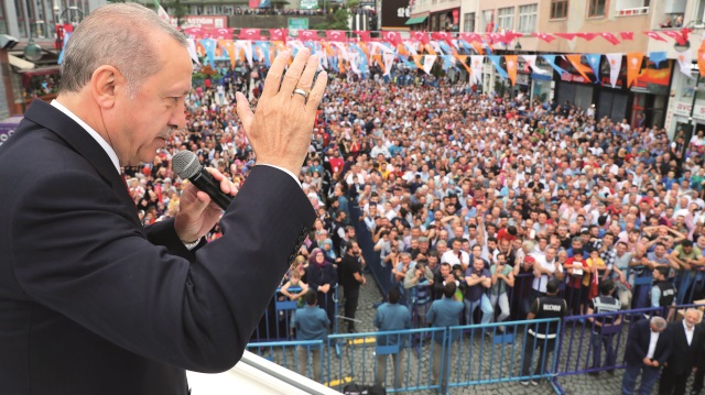 Başkan Erdoğan, düşmanca tavırlarıyla 60 yıllık dostluğu ve müttefikliği zehirleyen ABD ile gelinen yol ayrımını New York Times’a yazdığı makalede ortaya koydu