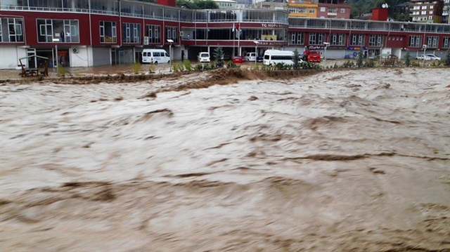 Doğu Karadeniz için sağanak uyarısı