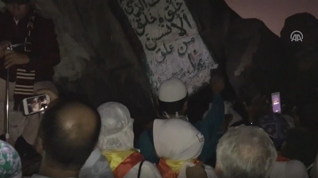 Muslim pilgrims visit Hira Cave in Mecca