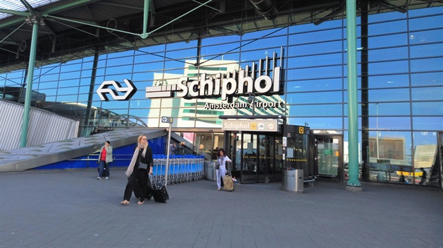 Amsterdam Schiphol Havalimanı nda alarm