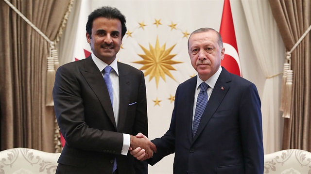 Turkish President meets Qatari Emir in Ankara