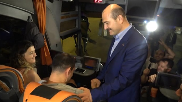 Gece yarısı sürücülere Bakan Soylu sürprizi