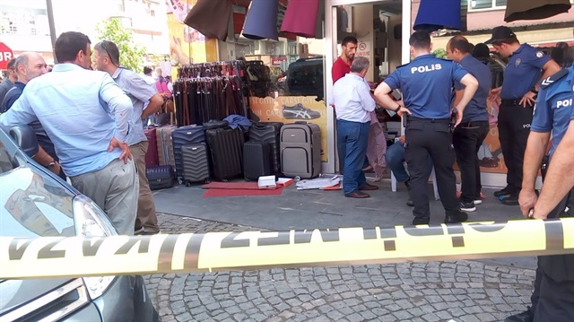 Samsun Tekkeköy ilçesindeki kavgaya müdahale eden polisler olay yerini şeritlerle çevirdi.