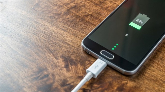 Dünyanın en hızlı şarj olan 5 akıllı telefonu belirlendi.