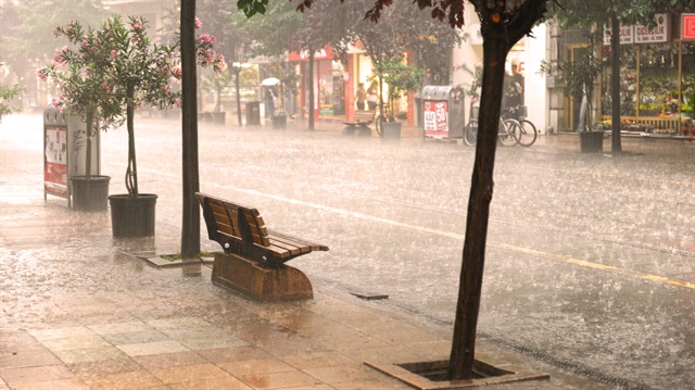 Meteoroloji'den sağanak yağış uyarısı