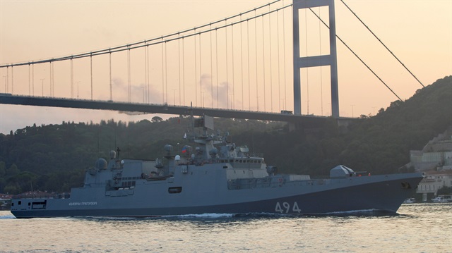 The Russian Navy's frigate Admiral Grigorovich sails in the Bosphorus, on its way to the Mediterranean Sea, in Istanbul, Turkey August 25, 2018.
