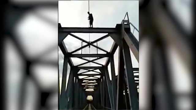 Elektrik akımına kapılan çocuk feci şekilde can verdi