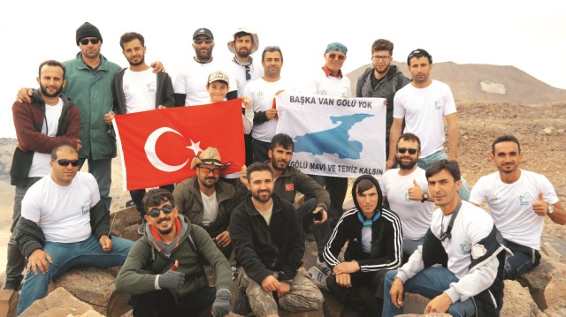 İngiltere’nin başkenti Londra’dan Bahreyn’e giden Avro Super Trader IV tipi uçak, 23 Nisan 1959 yılında Süphan Dağı’na düşmüştü.