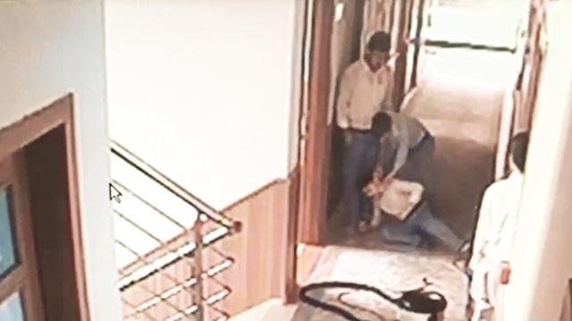 İsmail Kerem Topal'ın (14), düşmeden önce aynı yurttaki arkadaşıyla kavga ettiği anın görüntüleri ortaya çıktı.
