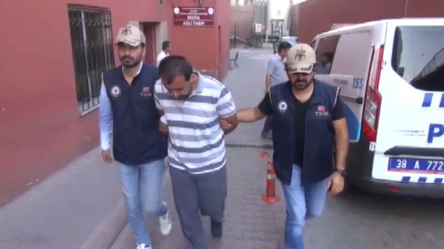 FETÖ'cü eski müfettiş pijamalarıyla kaçarken yakalandı