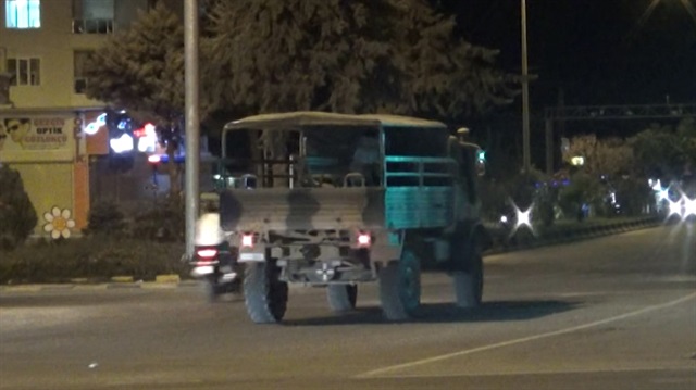 Sınıra askeri sevkiyat