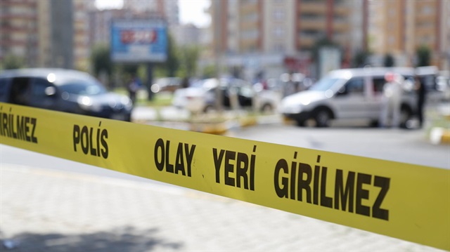 Olayın ardından bölgeye gelen polis ekipleri bölgede güvenlik önlemleri aldı.