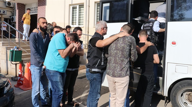 Operasyonda gözaltına alınan 13 şüpheli, emniyetteki işlemlerinin ardından adliyeye sevk edilerek tutuklandı.