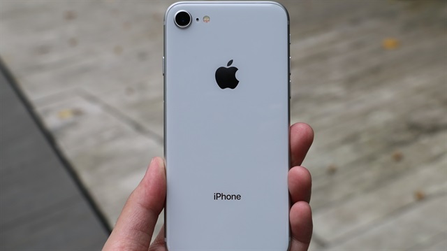 iPhone 8
