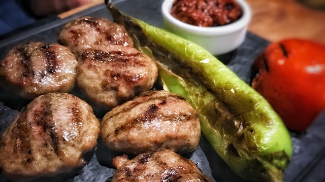 Kasaplardaki köfte yasağı kalkıyor Kasaplardaki köfte yasağı kalkıyor