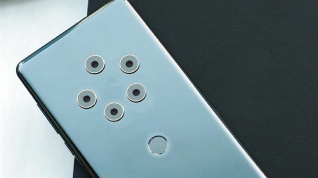 Nokia 9 için yapılan bir konsept tasarım.
