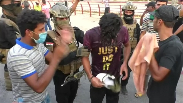 Iraqi protesters torch government building in Basra