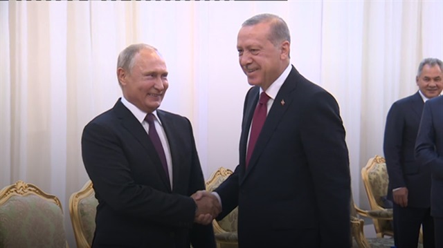 Başkan Erdoğan Putin ile görüştü