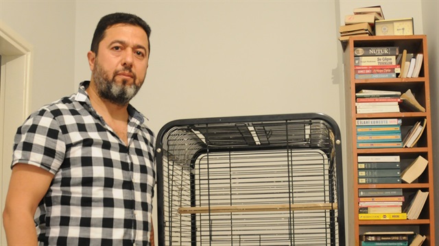 Polis memuru vatandaş, kayıp olan papağını bulup getirene ödül vereceğini söyledi.