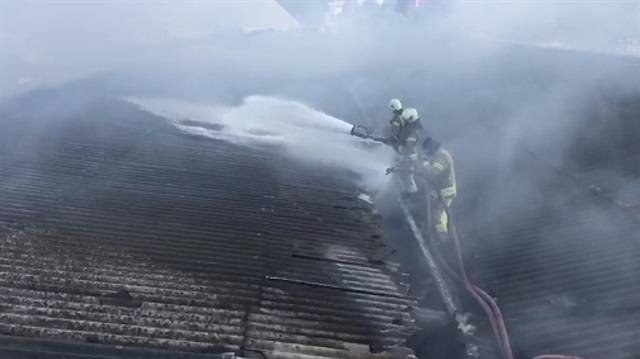 Tuzla'da fabrika yangını