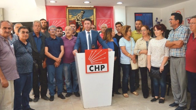 CHP Afyonkarahisar İl Başkanı Savaş Erdoğan ve il yönetim kurulu üyeleri istifa etti.