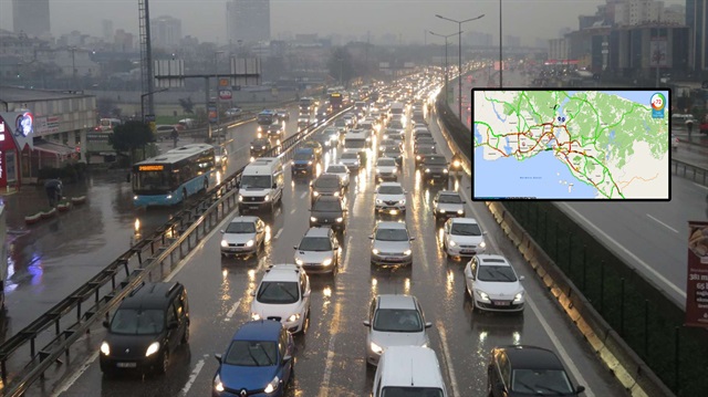 İstanbul'da trafik yoğunluğu yaşanıyor