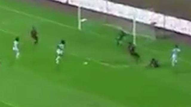 Gomis yeni takımında ilk golünü attı