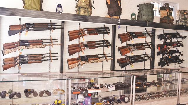 Silah tutkunları, internet üzerinden 250 liradan başlayan fiyatlarla av tüfeğine sahip olabiliyor